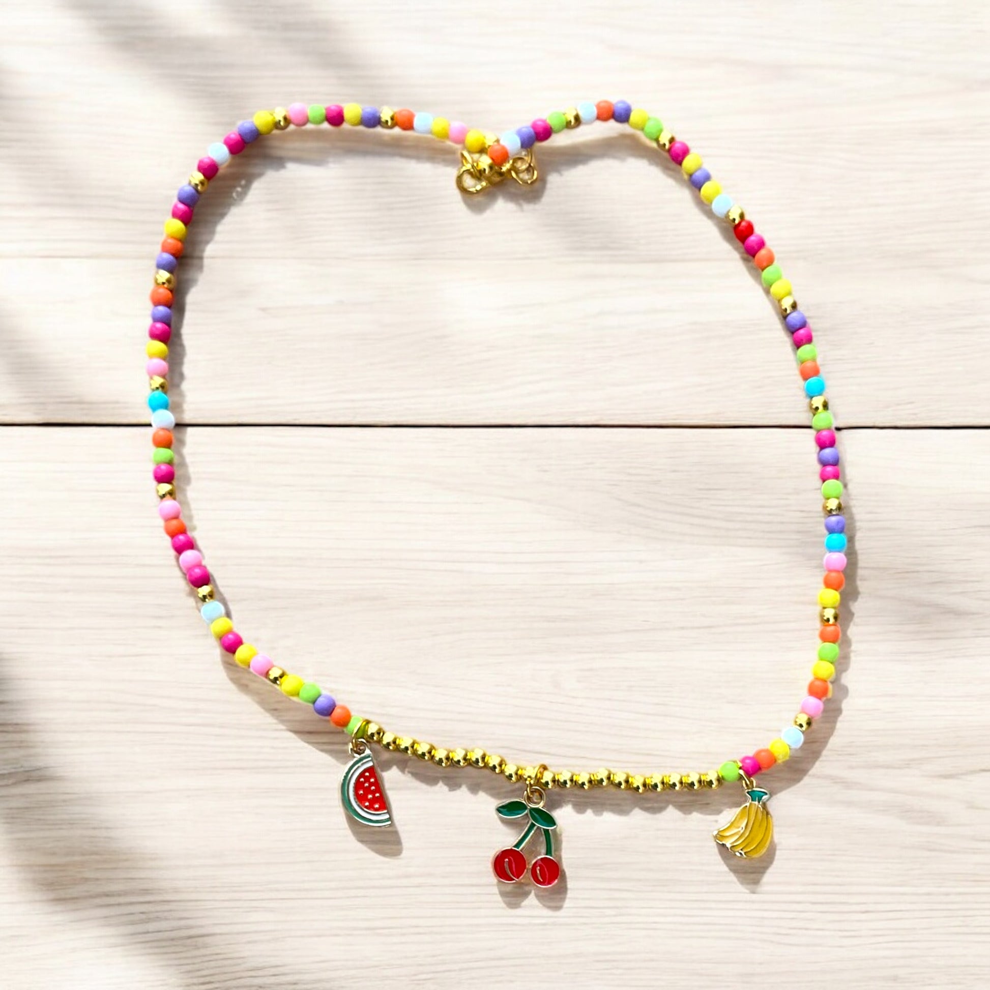 Collar frutal